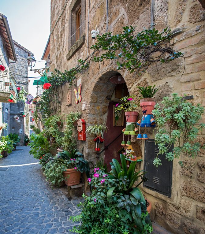 Angoli del centro storico di Capranica